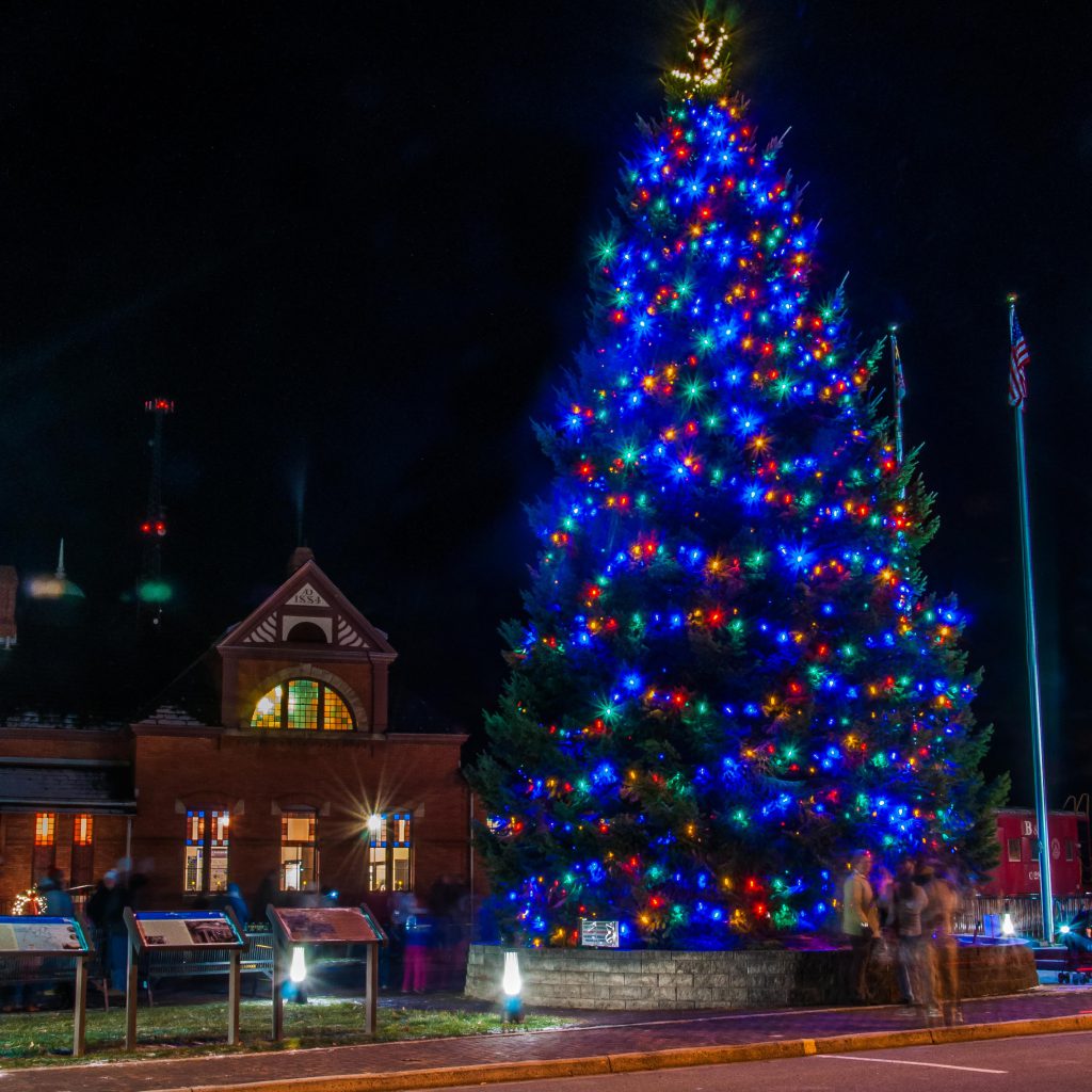 Small Town Holiday Celebration Guide For December 2019